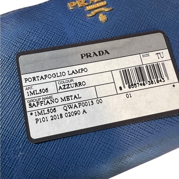 PRADA Saffiano Blue Leather Large Wallet – Gorgeous Navy, Full Zip Closure - Picture 9 of 13